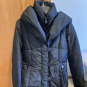 Tahari long coat 🧥